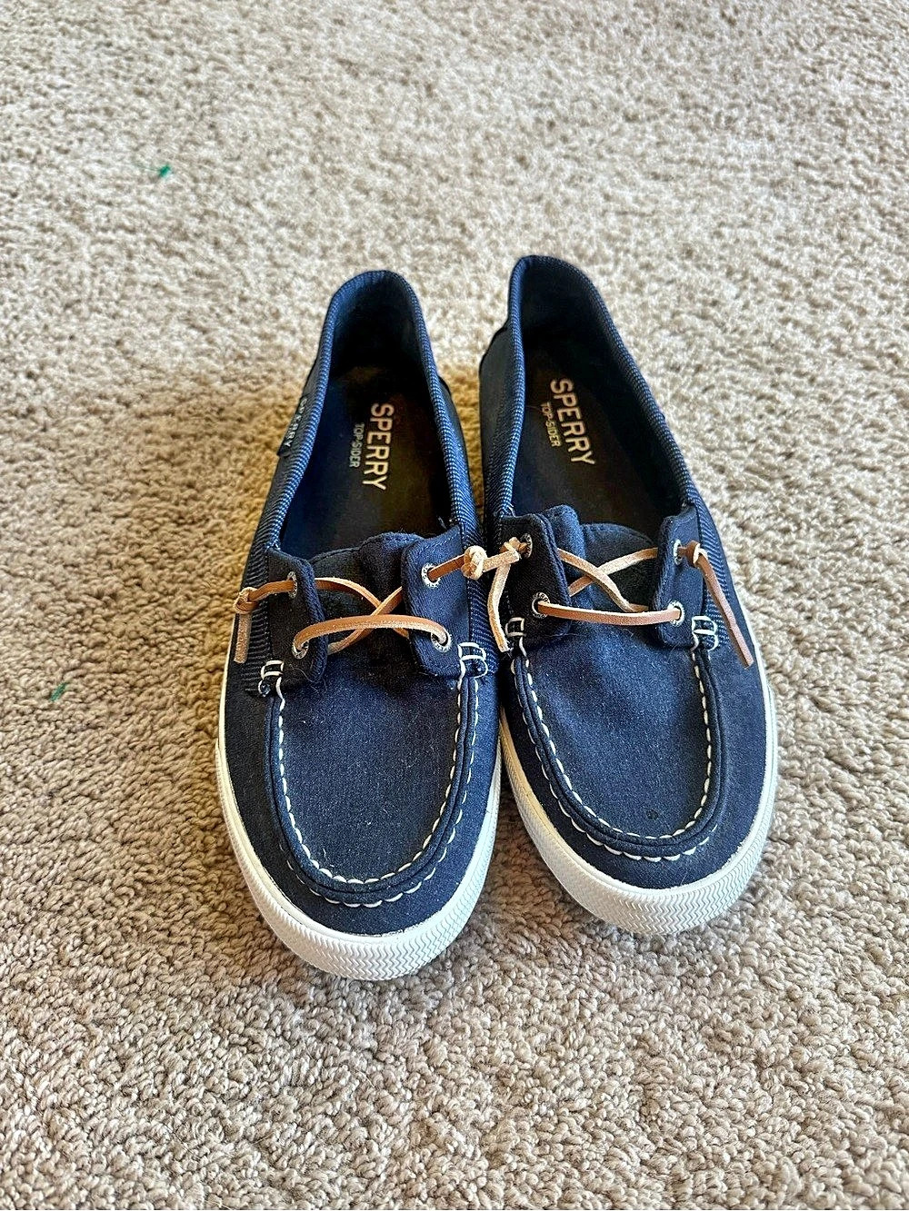 Sperry Lounge Away Classic Topsider Boat Shoes- women’s size 9